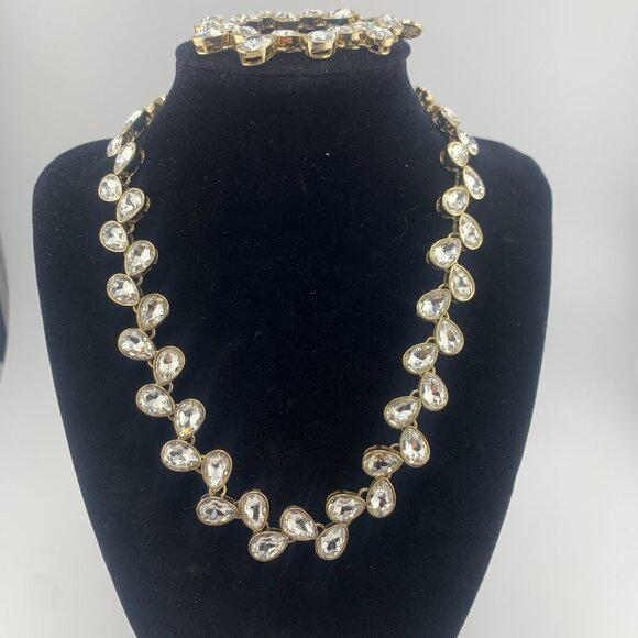 White House Black Market Gold & Crystal Statement Jewelry Set - NWT - Picture 3 of 8